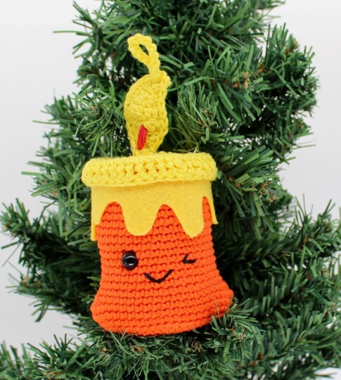 Weihnachtlicher Anhänger KERZE - Häkelanleitung