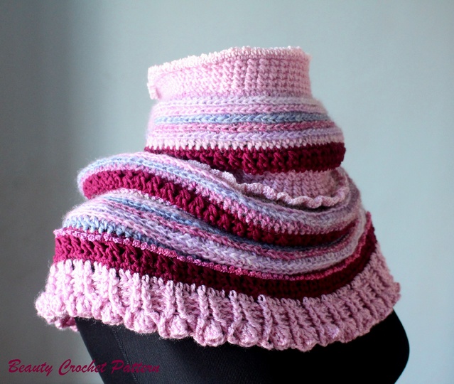 Cowl Neck Warmer "Tulip"