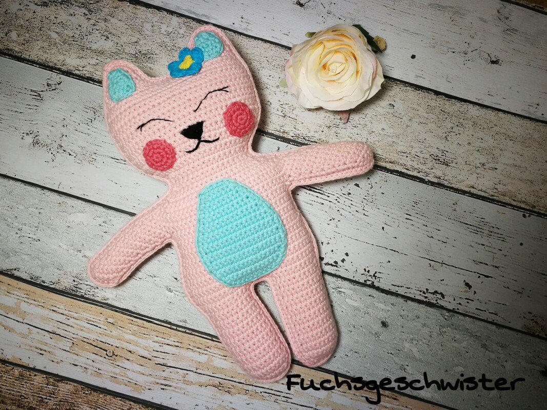 Marshmallow Kätzchen Minka und Kasimir häkeln - Bild 3