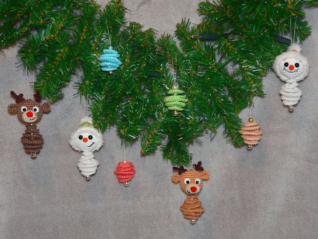 Häkelanleitung Weihnachtsanhänger Rentier und Schneemann