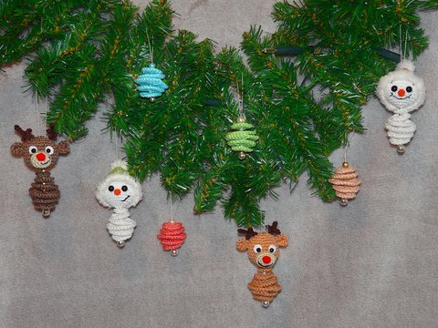 Häkelanleitung Weihnachtsanhänger Rentier und Schneemann
