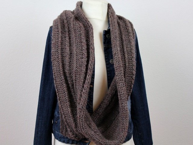 Knittng pattern Loop "The Eskimo" - Image 4