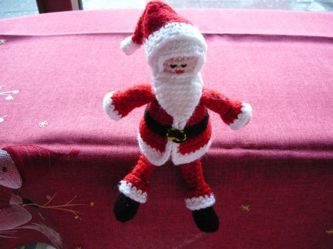 Häkelanleitung Weihnachtsmann