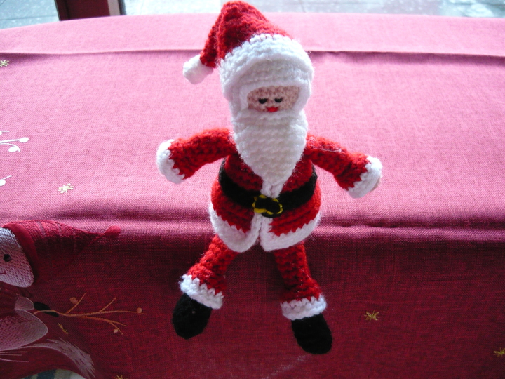 Häkelanleitung Weihnachtsmann