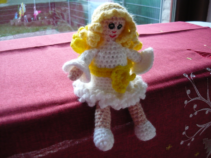 Häkelanleitung Christkind sitzend