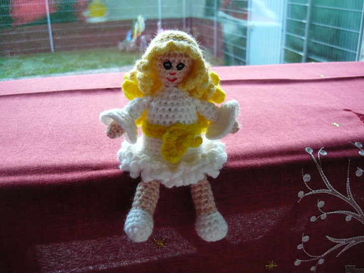 Häkelanleitung Christkind sitzend