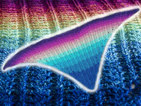 Dreieckstuch „STAGLAMIT“  ein ganz NEUES TUCHMUSTER für Zopffreunde!