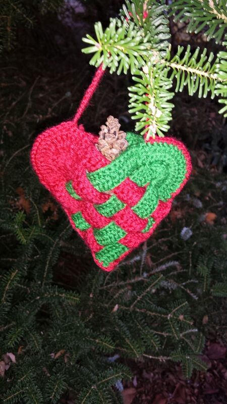 Schwedisches Herzkörbchen