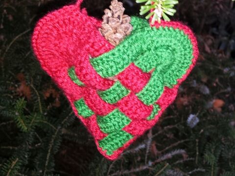 Schwedisches Herzkörbchen
