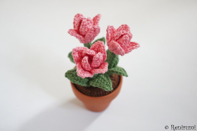 Crochet pattern tulip