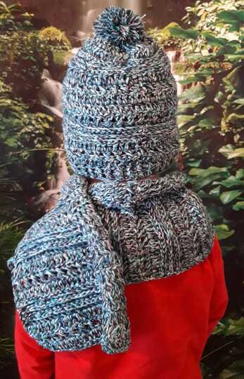 Häkelset Mütze und Schal aus der Familie Winter