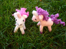 Häkelanleitung Einhorn stehend Schlüsselanhänger / Geschankanhänger