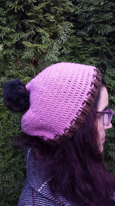 Anleitung für Kunstpelzbommel - mit passender Wintermütze