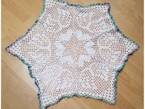 Sternentischdecke mit Engelflügel + Herzen die einen Stern ergeben