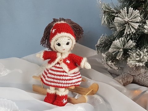 Häkelanleitung Minipüppchen Paulina im Winteroutfit