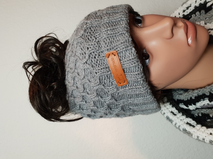 141 Strickanleitung Duttmütze Zopfmütze Wabenmuster