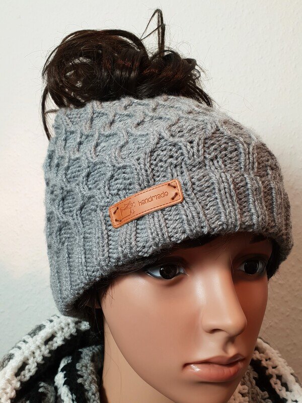 141 Strickanleitung Duttmütze Zopfmütze Wabenmuster - Bild 6