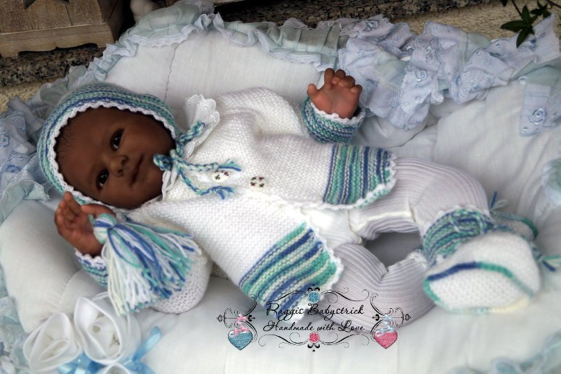 Strickanleitung für Baby's u.  3-teilig  Modell Lina Gr. 50 - 56