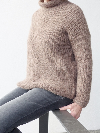 Strickanleitung, Pullover mit diagonalen Querstreifen