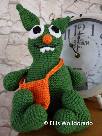 Kuschelmonster Grumpi mit Umhängetasche, Amigurumi, Häkelanleitung