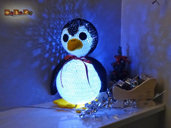 Pinguin-Familie, die beleuchtete Dekoration – Häkelanleitung von Dadade