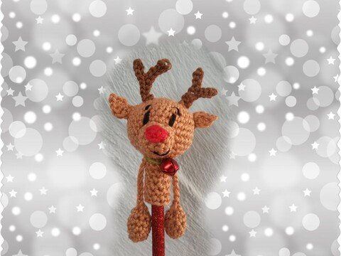 Tom das wuselige Rentier oder ein tierischer Stiftehocker :-)