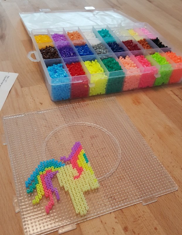 kleines Einhorn aus Bügelperlen