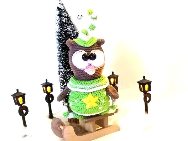 Crochet Pattern "Qwl" The Christmas- Elf