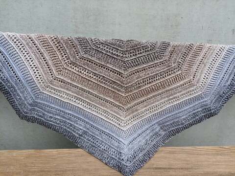 winter day - pentagonal shawl