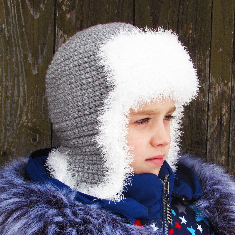Hat earflap crocheting pattern