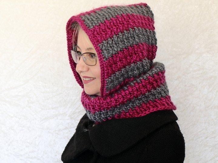 Häkelanleitung Kapuzenschal, Kapuzenloop, Hoodie, Scoodie Eventyr