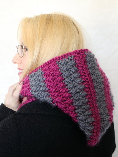 Häkelanleitung Kapuzenschal, Kapuzenloop, Hoodie, Scoodie Eventyr