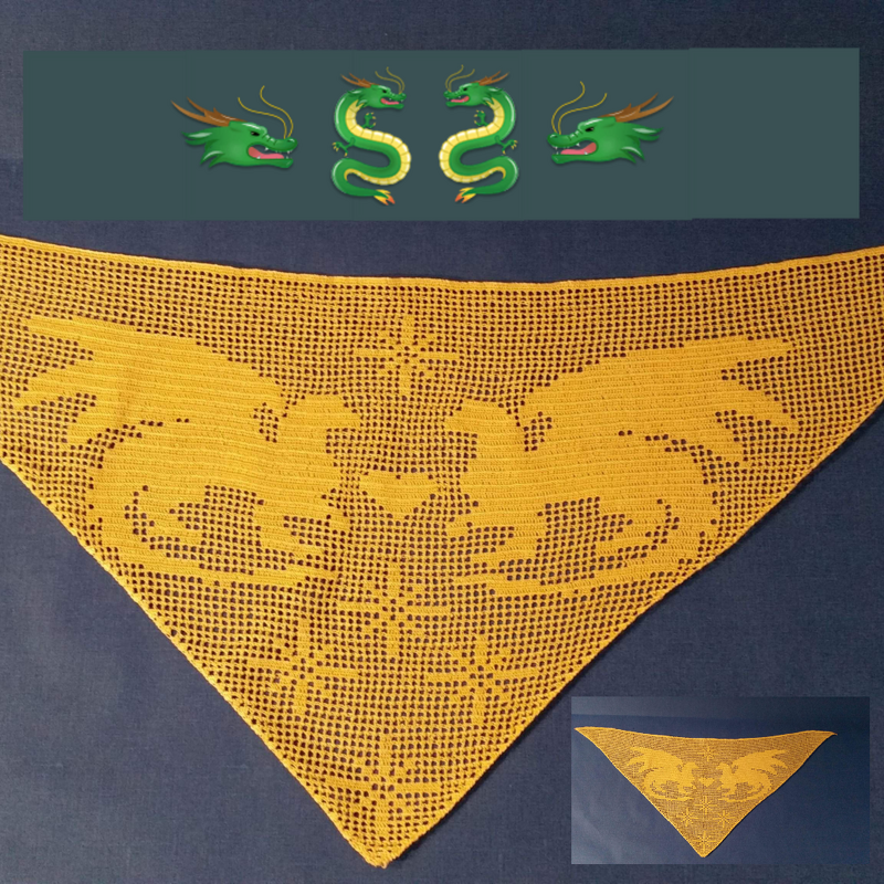 Gelbes Filet-Dreieckstuch mit symmetrischem Drachenmotiv auf dunklem Untergrund
