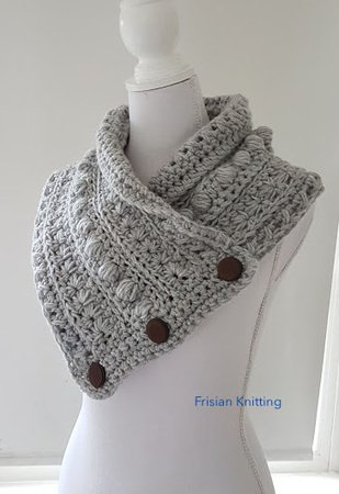 Crochet pattern cowl