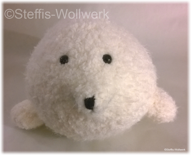 Robby die Robbe in verschiedenen Größen häkelbar