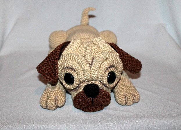 Milo the pug crochet pattern in english