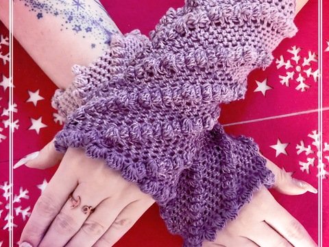 Häkelanleitung Armstulpen "Fliedertraum"