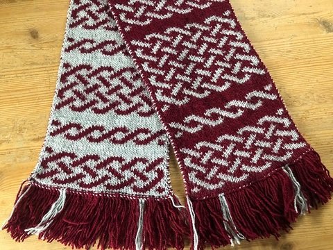 XXL-Schal "verflochten" in Doubleface gestrickt