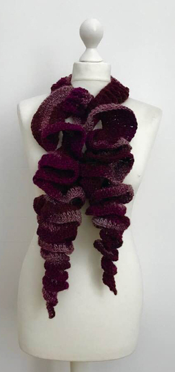 Dekorativer Schal "TRULLA"