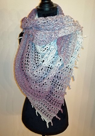 Shawl "Freaky Fringe" - Crochet pattern for an asymmetrical shawl with special border