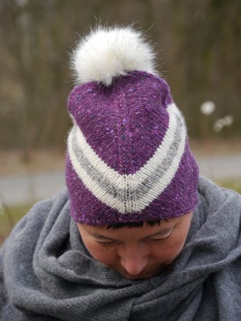 Hat UHURA, knitting pattern ladies size and universal size