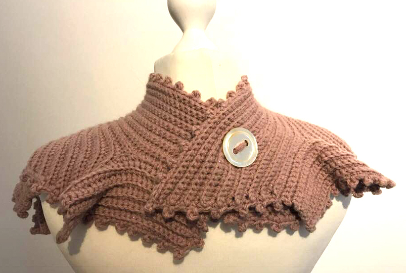 gehäkeltes DreiecksTuch "PLESIR"