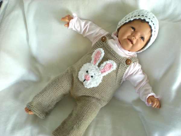 Knitting Pattern Baby Pants in 3 Sizes  with crochet rabitt applique