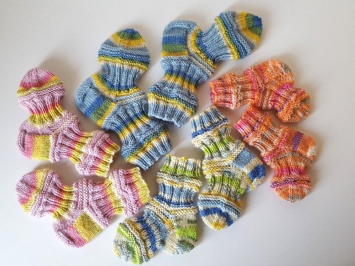 Strickanleitung Baby-Mojo-Socken, Glückssocken in 4 Größen   #245
