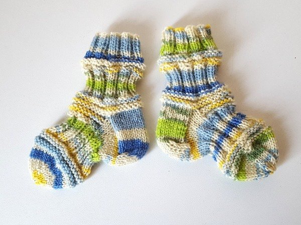 Strickanleitung Baby-Mojo-Socken, Glückssocken in 4 Größen