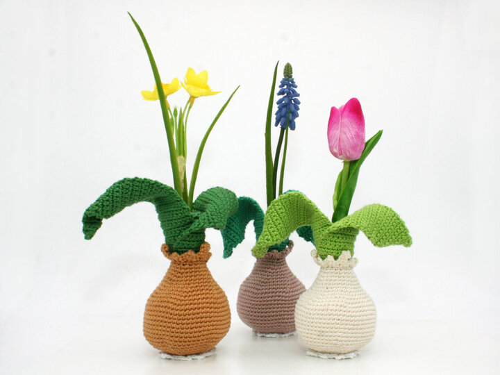 Little Flower Bulb Vase - cute Spring/Easter Docoration - Crochet Pattern