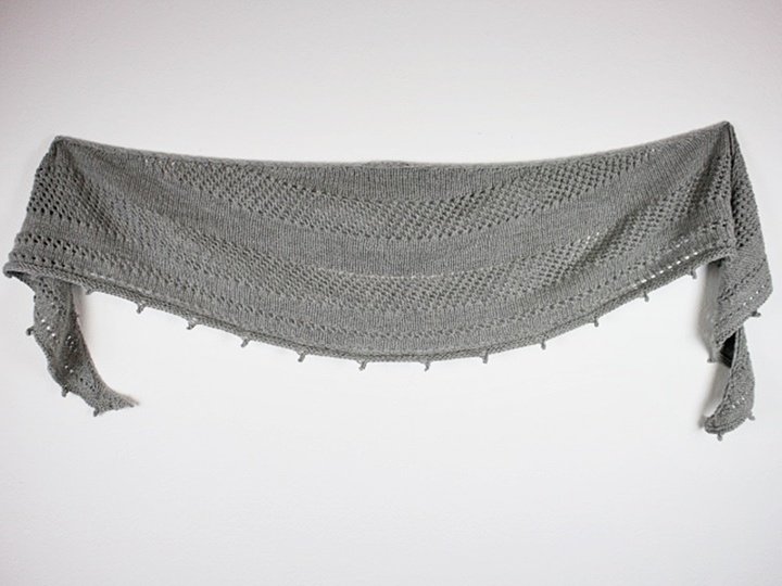 Knitting pattern shawl "Secrets"