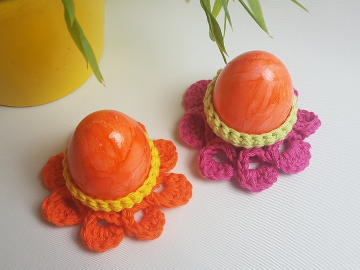 Häkelanleitung Eierbecher, Eierwärmer "Eierblume", 3D-Blume