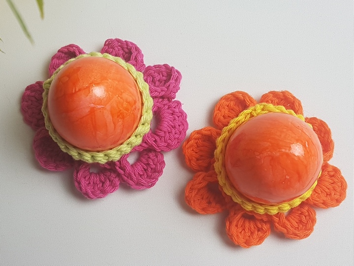 Häkelanleitung Eierbecher, Eierwärmer "Eierblume", 3D-Blume