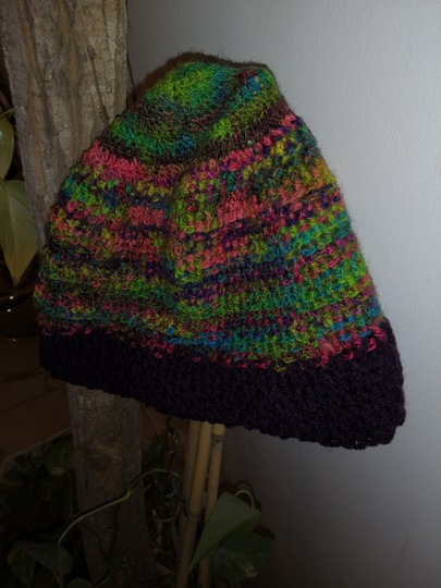 Häkel-Wintermütze Subsidio für Erwachsene mit Reliefstäbchen